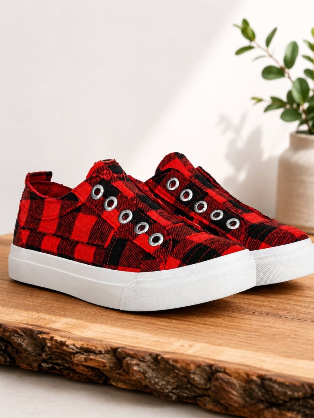 Women's Blowfish Malibu 8.5M Red Black Buffalo Check Slip On Sneakers NWT